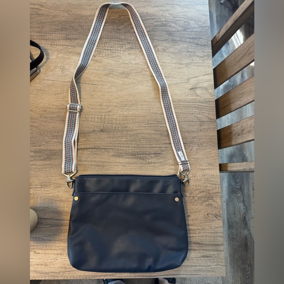 thirty-one Handbags - Thirty One Blue Crossbody Bag with Striped Strap